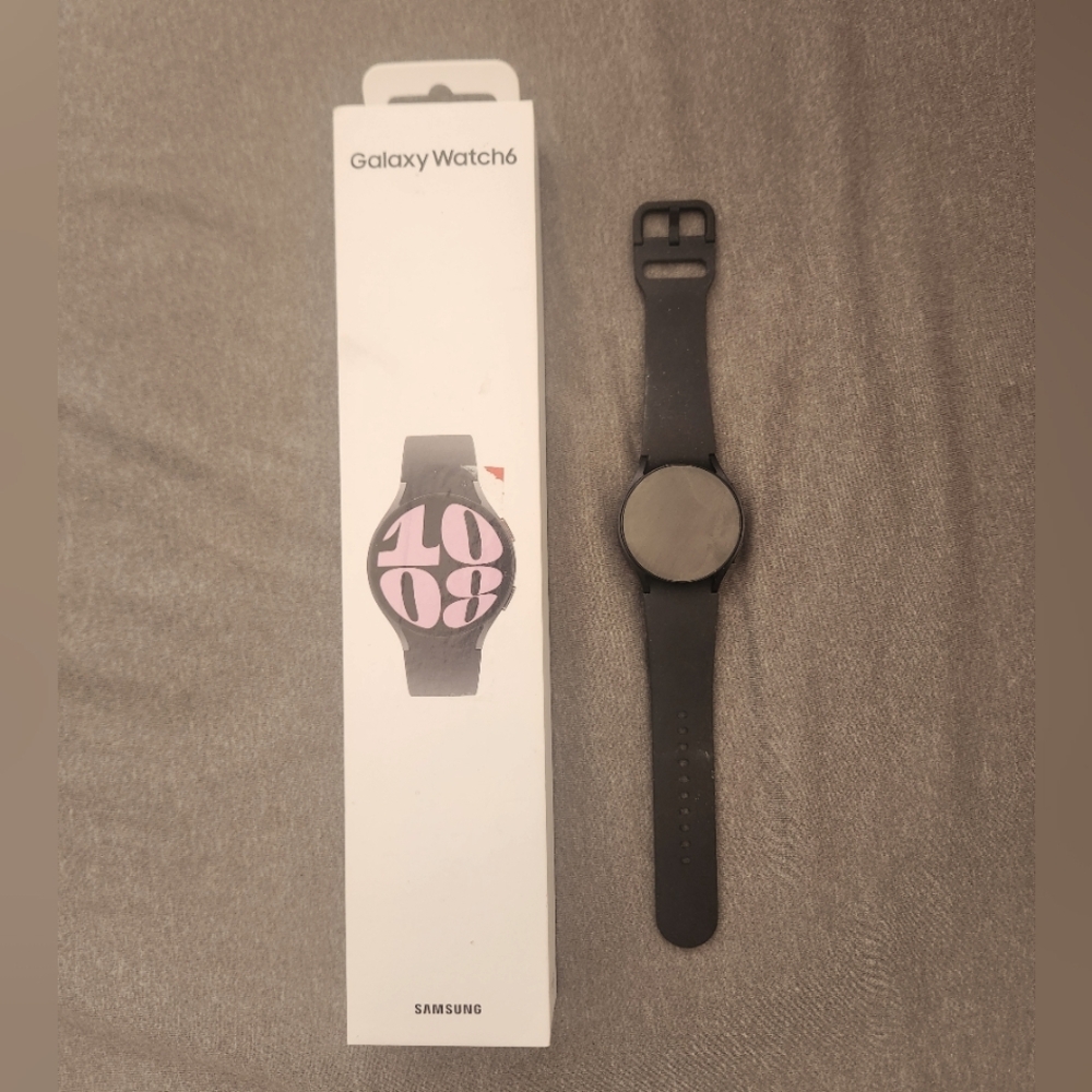 Samsung Galaxy Watch6 (Like New With Box)